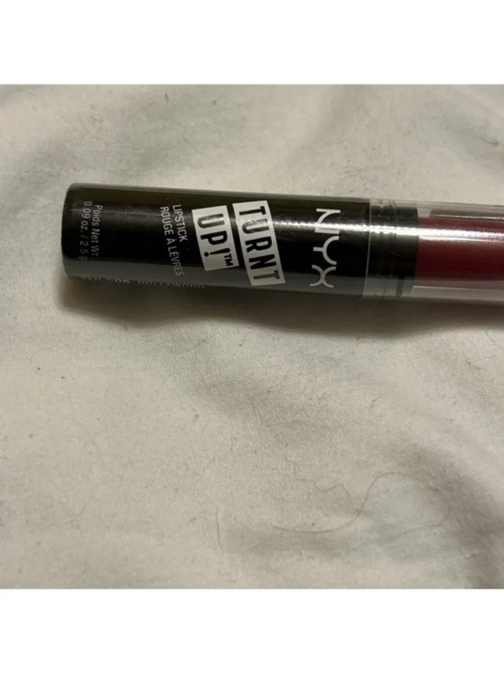NYX Cosmetics Turnt Up! Lipstick, Hollywood Red NEW TULS06 new sealed
